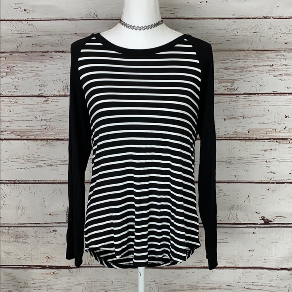 Black & White stripe Long sleeve Top Medium